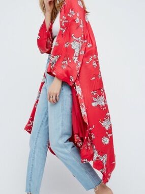 Free People Hankerchief Kimono 🔥